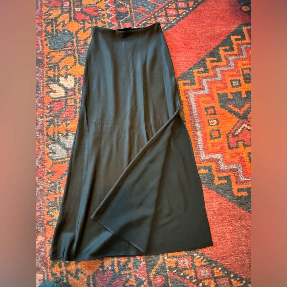 Abercrombie & Fitch black silk skirt with side slit